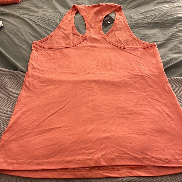 “Live in the moment” racer tank. Nice flowing fit around the bottom, NWT size M - Picture 5 of 6